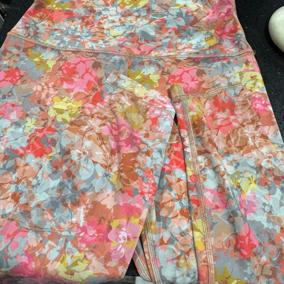 Lululemon Align 25” Inflorescence Multi High Rise Leggings Women’s Size 6 GUC - Picture 7 of 12